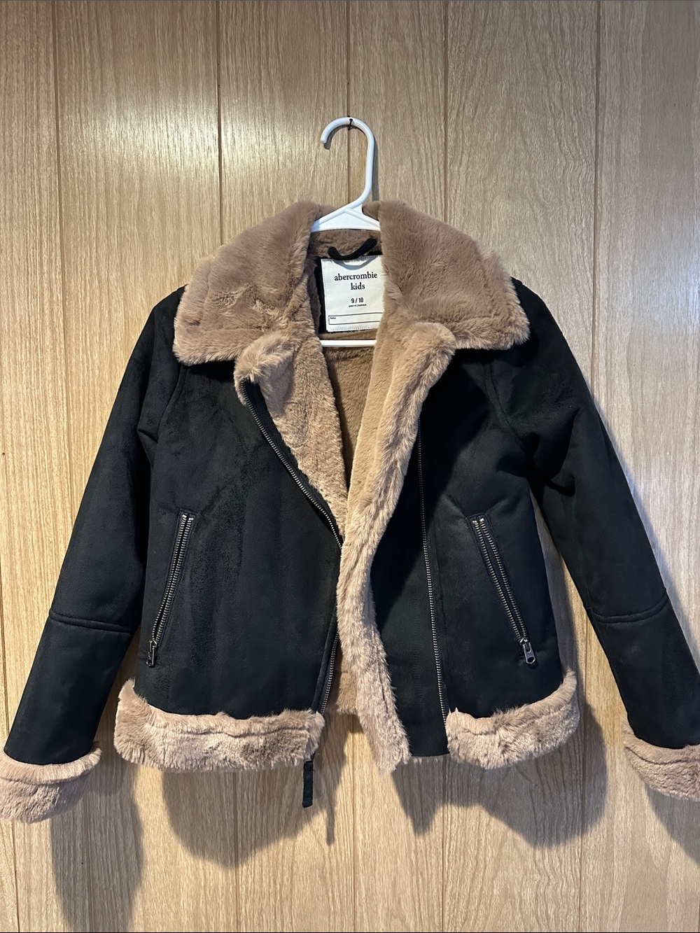 Abercrombie & Fitch Black Jacket with Tan Faux-Shearling Trim